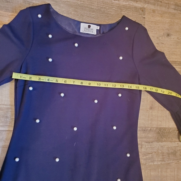 Dainty Jewells/ Navy blue pearl bead dress - Picture 2 of 5